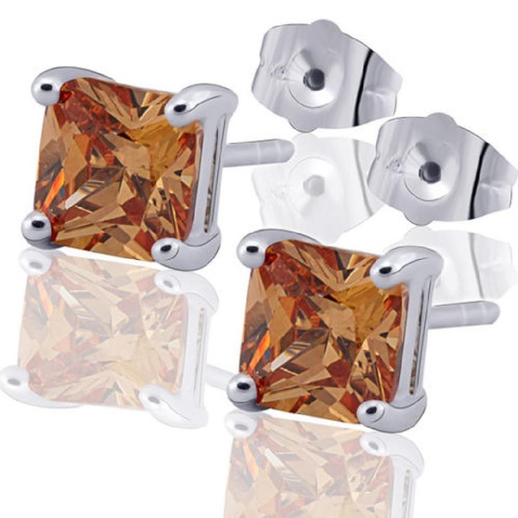 Unisex Champagne Topaz Stud Earrings - Picture 2 of 3